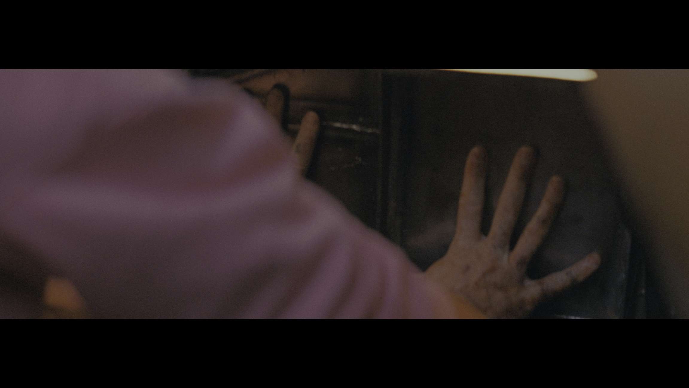 [网盘观看]紧锁[简繁英字幕].Locked.In.Trappola.2025.UHD.BluRay.2160p.REMUX.HEVC.HDR.DTS-HDMA5.1-DreamHD 44.77GB-推影坊