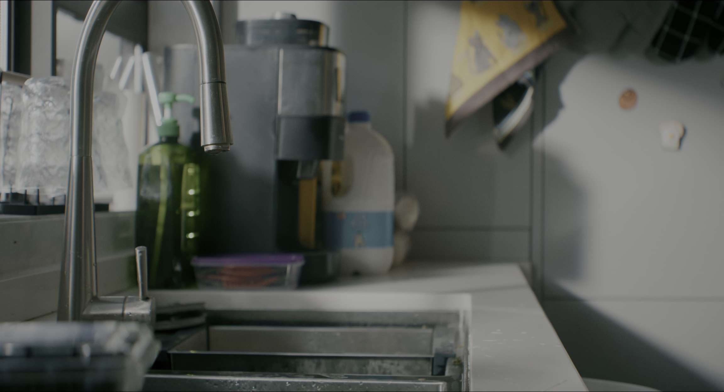 [网盘观看]一起过家家[高码版][无字片源].Family.Swap.2025.2160p.HQ.WEB-DL.H265.HDR.DTS-QuickIO 13.41GB-推影坊